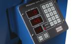 La dobladora de caños 1502BA-202 tiene un panel de control digital para operaciones automáticas o manuales.