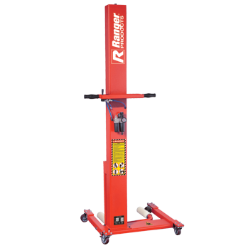 Con el elevador de neumáticos RWS-150WL de Ranger, ahora puede aumentar la productividad de su taller, eliminando el levantamiento pesado