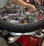 Las mordazas de reducción para ruedas de motocicletas son herramientas ideales para su taller mecánico